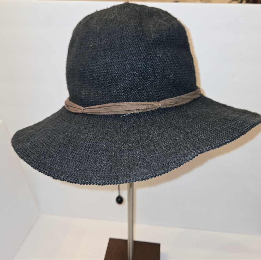 Mint by Goorin Black Wide Brim Sun Hat with Brown Band Beach Boho